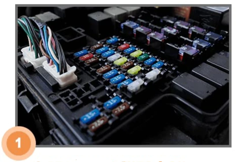 how to install blade fuse 11
